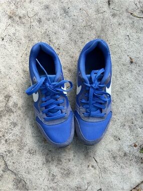 Nike MD Runner, size 38.5 (US 7.5)